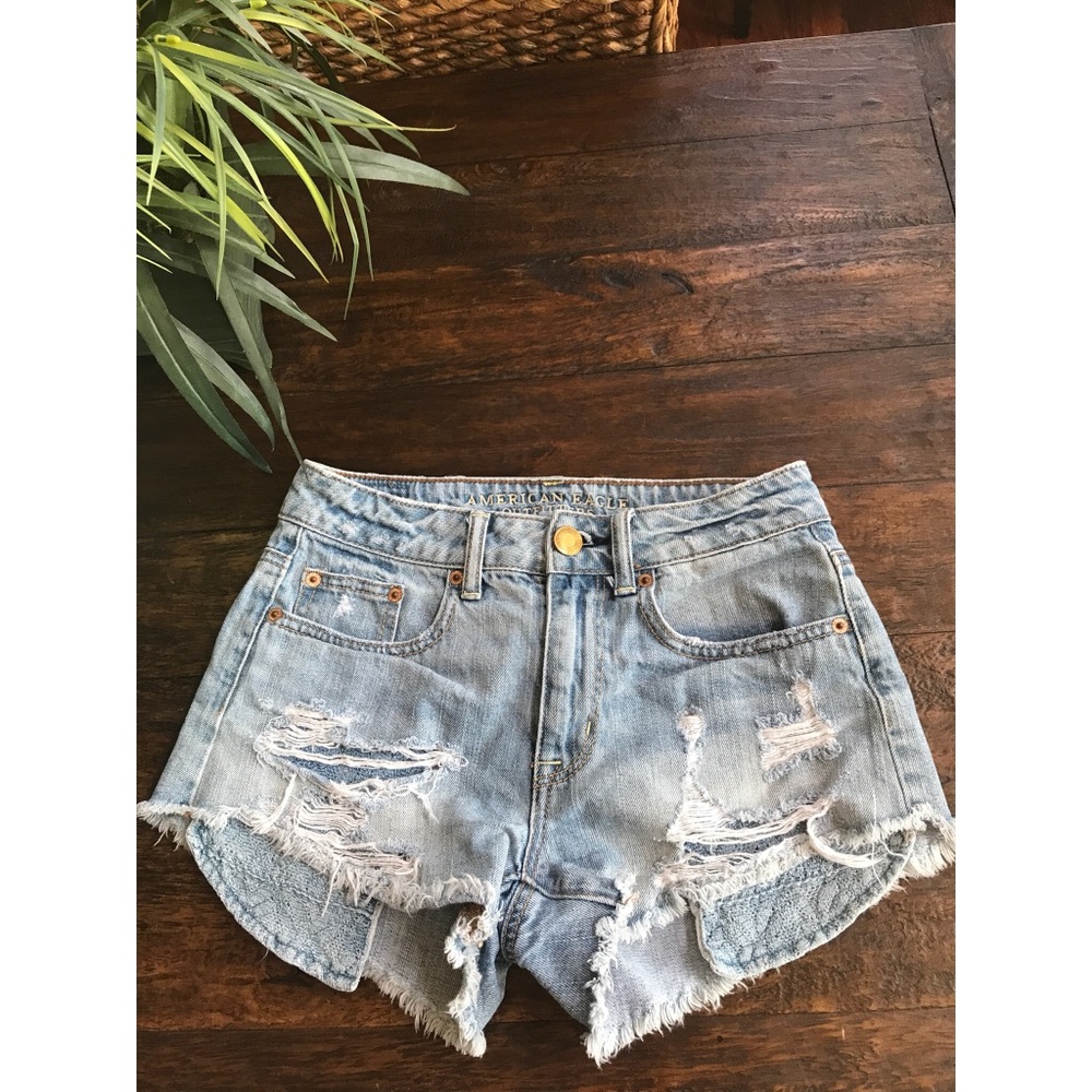 American Eagle denim hi-rise festival shorts (0)